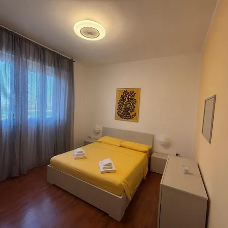 Vivi Il Rifugio Nel Cielo بولونيا