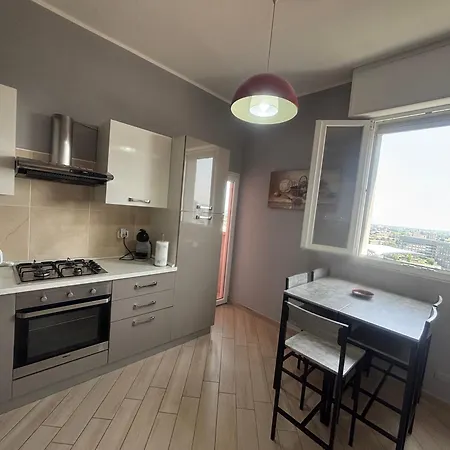 Vivi Il Rifugio Nel Cielo بولونيا