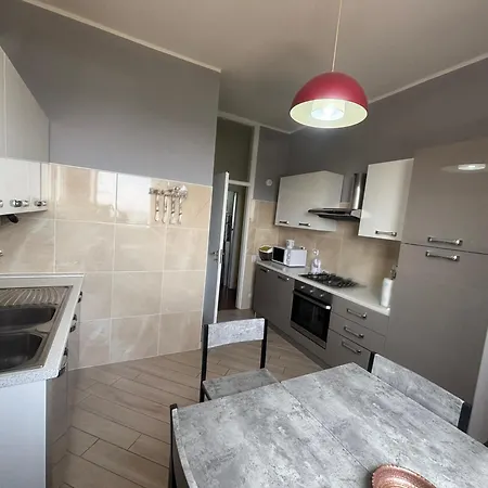 Vivi Il Rifugio Nel Cielo Apartman